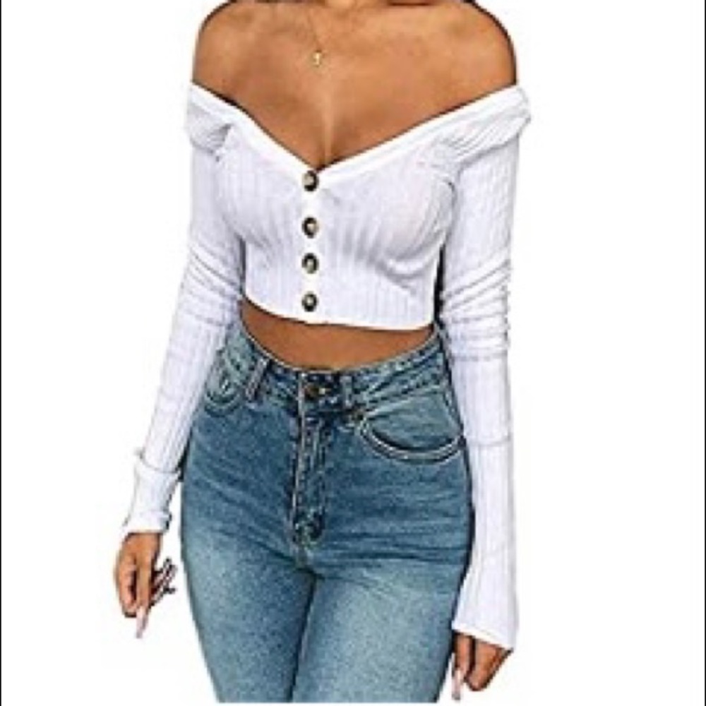 Large v-neck, mid-ribbed, long-sleeved women’s top